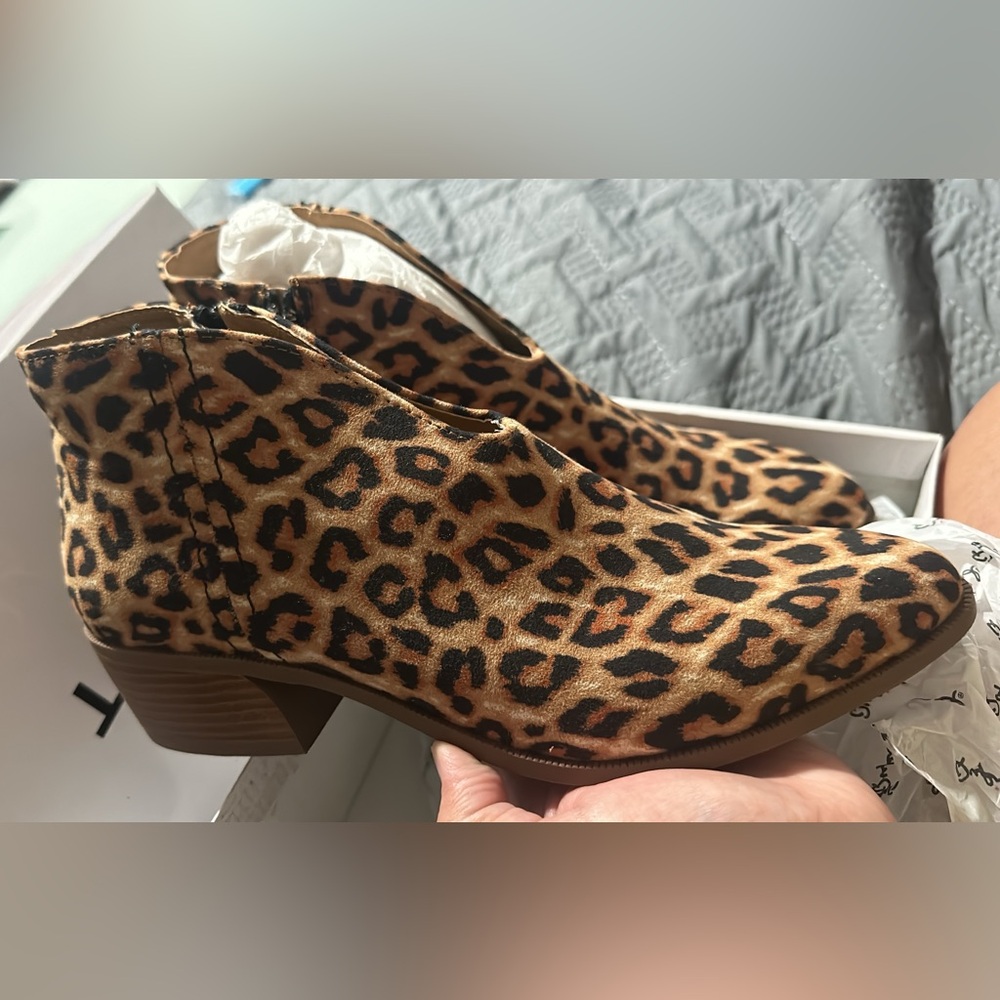 Women’s booties